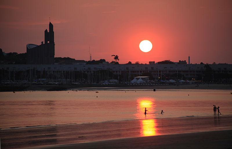 Coucher de soleil rouge